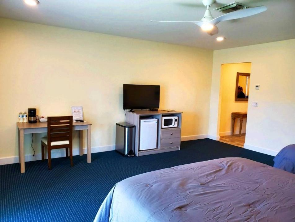 The Rivers Edge Motel LaBelle Ngoại thất bức ảnh